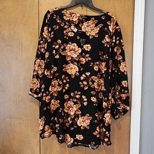 Torrid 5 orange floral blouse